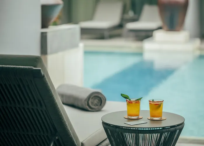 Hotel Kanvaz Village 4*