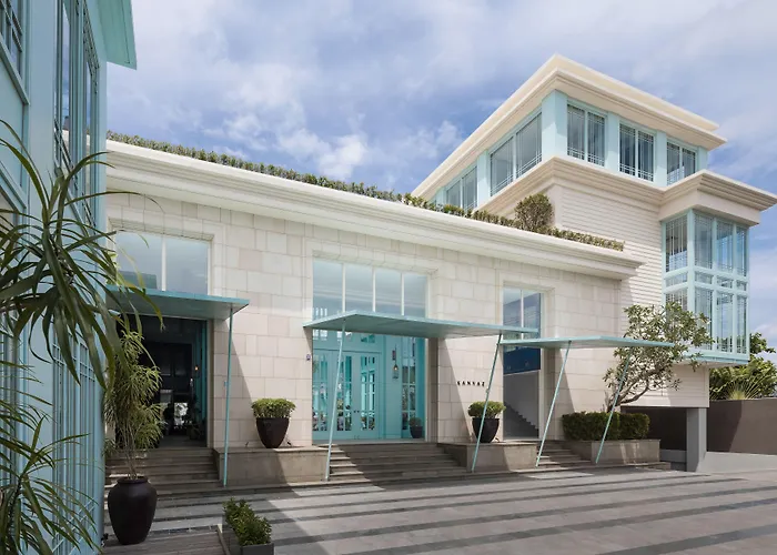 Kanvaz Village Hotel 4*