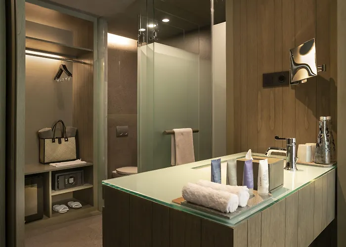 Otel Kanvaz Village 4*